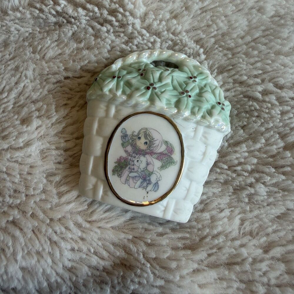 Precious Moments Christmas Ornament 2000 The Future Is In Our Hands Vintage Y2K